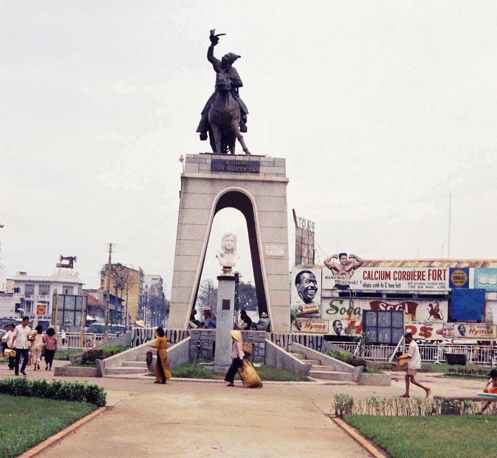#74 At Tran Nguyen Han monument, Saigon, 1968.