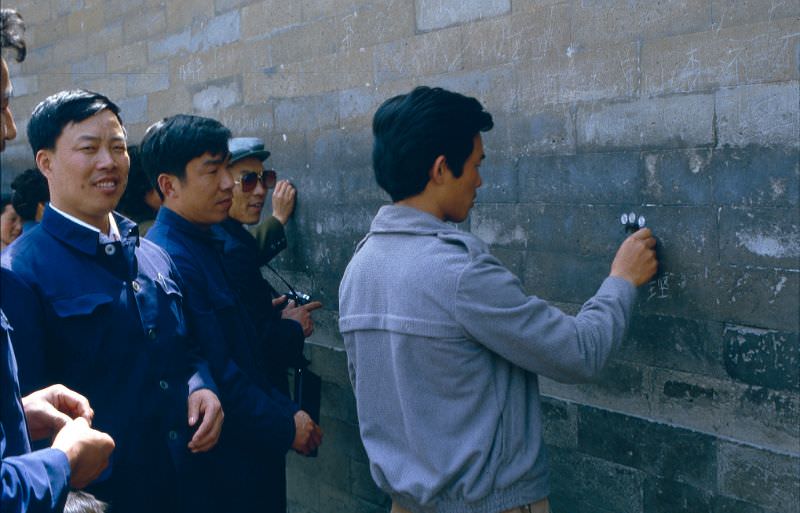 #48 Sticking coins to the Echo Wall