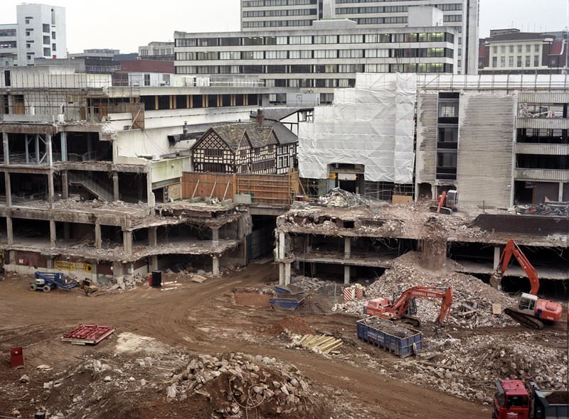 #8 Construction work following the IRA bomb of 1996