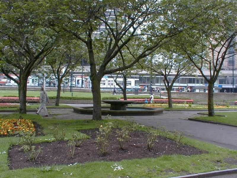 #1 Piccadilly Gardens, 1997