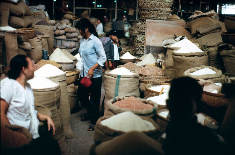 #5 Rice market in Can Tho, 1968