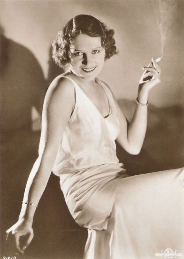 #22 Nora Gregor