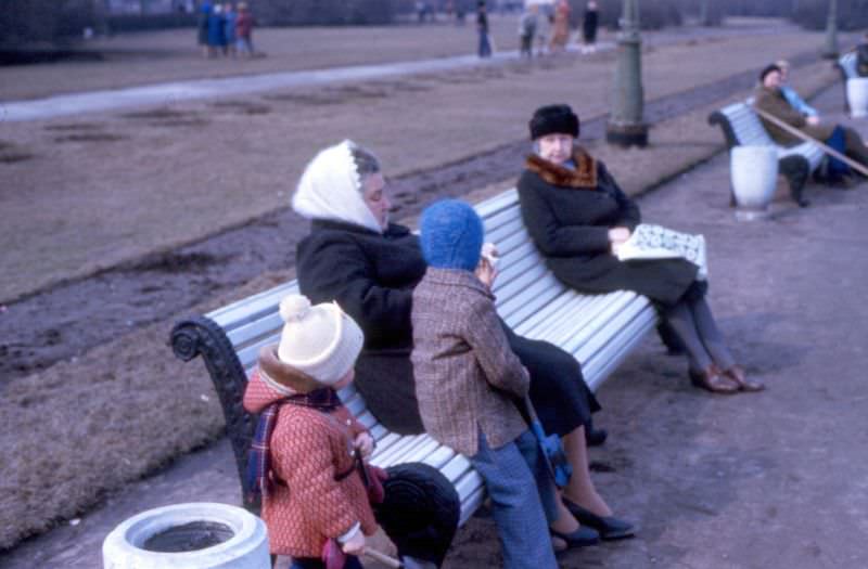 #33 Field of Mars, Leninskii subotnik, Leningrad, April 1977