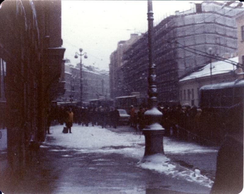 #49 Near Ploshchad Vosstaniya, Leningrad, 1977