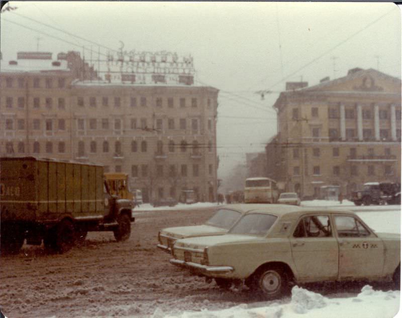 #57 Ploshchad’ Mira, Leningrad, 1977