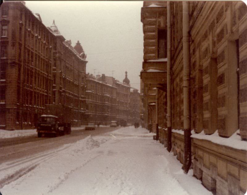 #66 Ulitsa Radishcheva, Leningrad, 1977