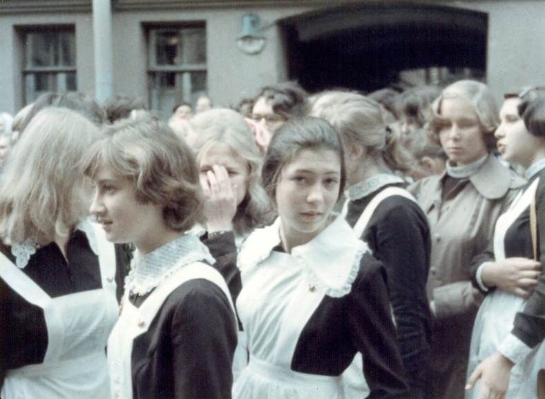#15 First day of school, Grodnenskii pereulok, down the street from the Residence, Leningrad, 1976