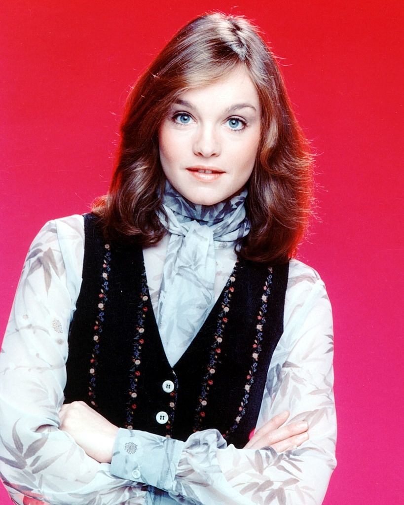 #12 Pamela Sue Martin in a promotional portrait for the TV series ‘The Hardy Boys/Nancy Drew Mysteries’, 1977.
