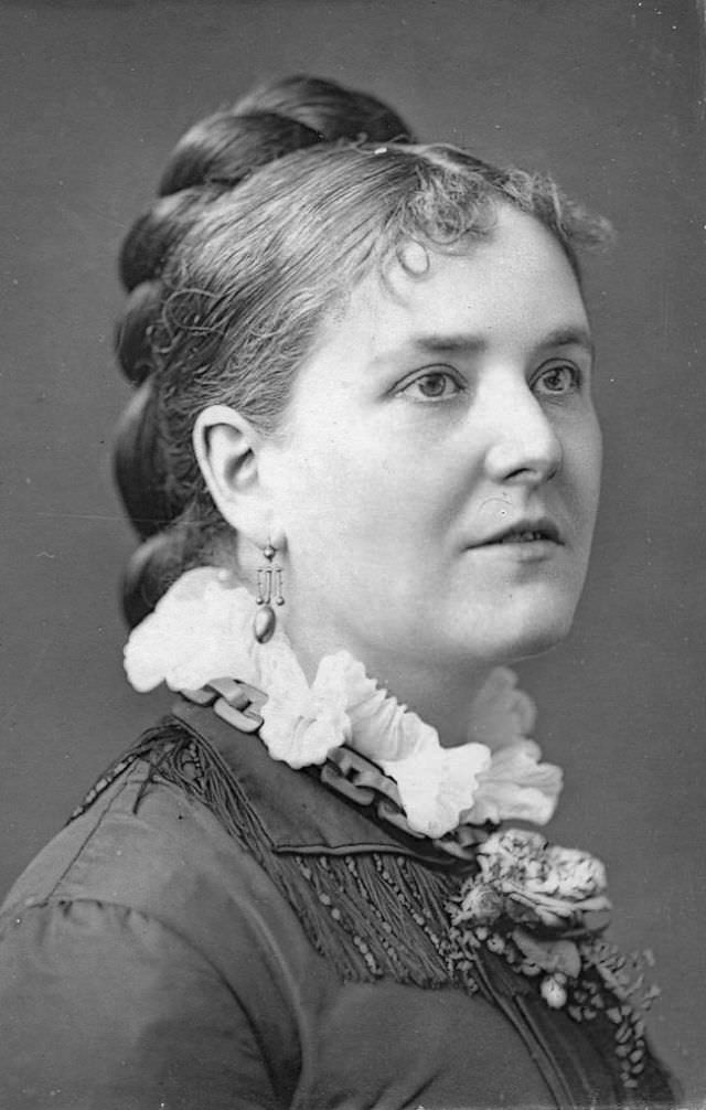 #11 Miss Helen Barry, 1876