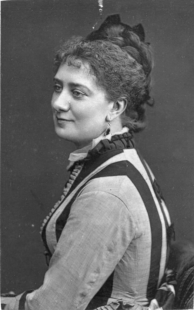 #19 Miss Rose Leclercq, 1870