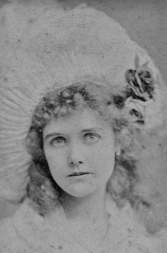#2 Miss Vi Cameron