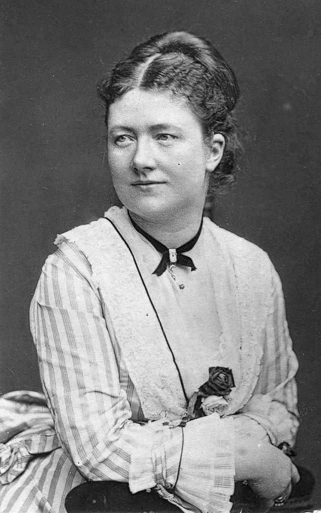 #23 Mrs. Arthur Lewis, née Kate Terry, 1876