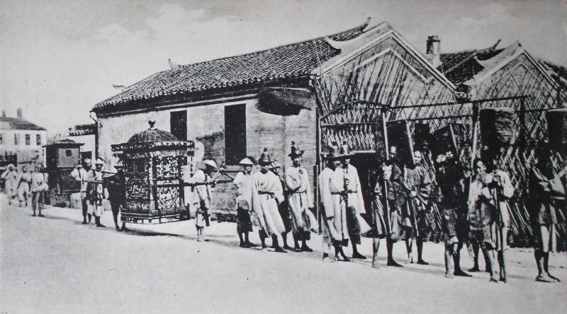 #22 Chinese wedding procession, Hong Kong
