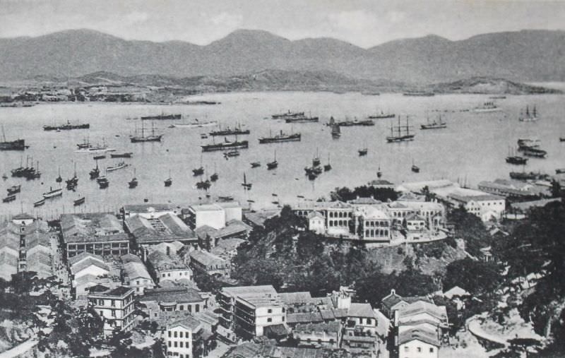#52 View of the city and harbour between Hong Kong and Kowloon