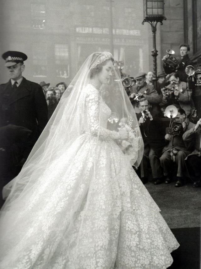 #4 Jane O’Neil’s wedding dress, 1953
