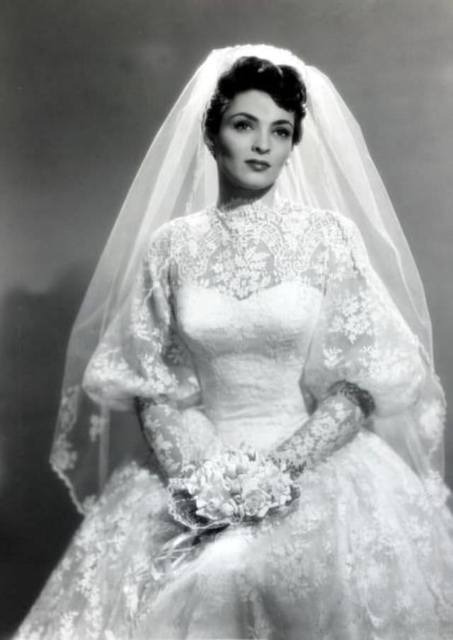 #20 Actress Suzan Ball married fellow actor Richard Long in 1954 while battling cancer that had developed in her right leg.