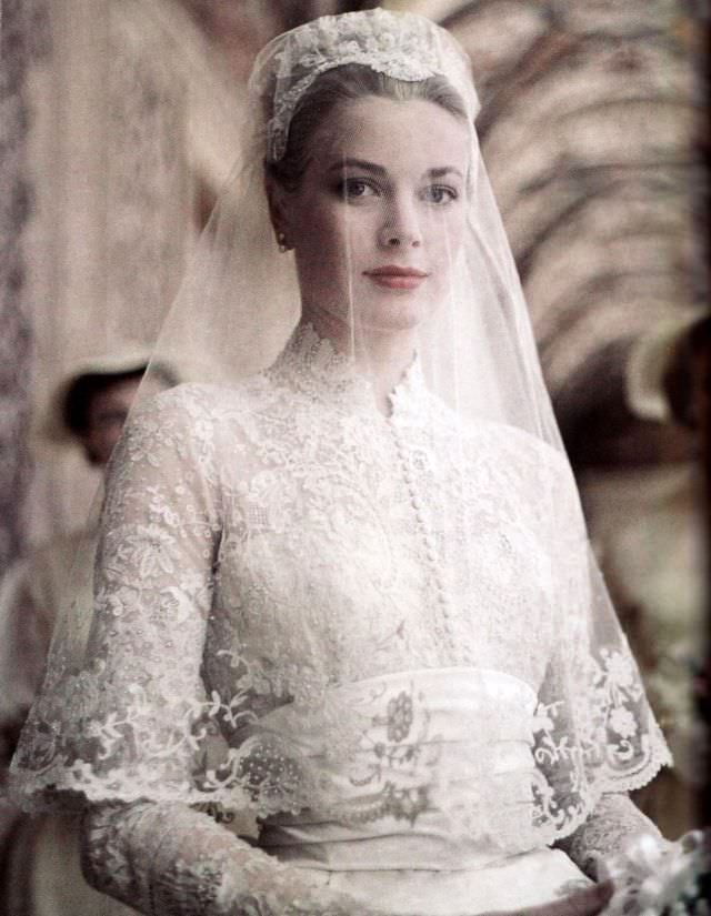 #7 Grace Kelly in her wedding gown, 1956