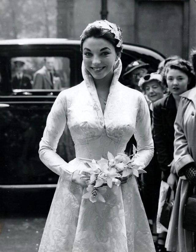 #15 Joan Collins at her first wedding to Maxwell Reed , 1952