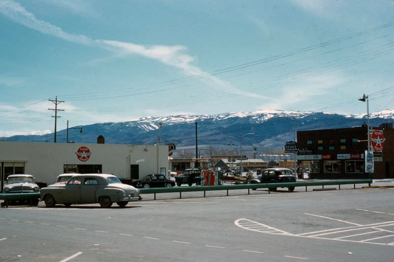 #19 Flying A Service Station