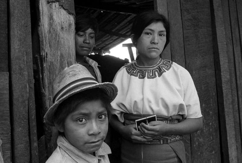 #32 Refugees, Ixil Triangle, Guatemala, 1984