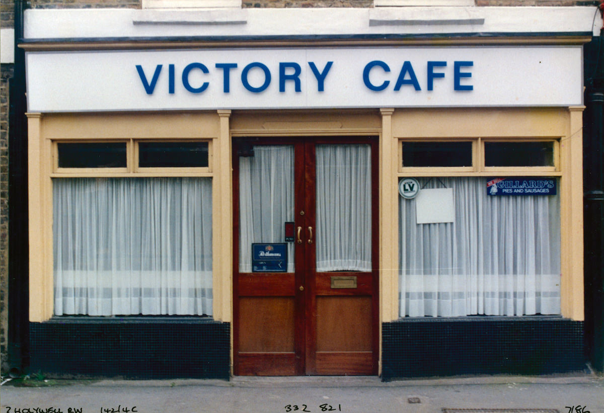#21 Victory Cafe, Holywell Street, Shoreditch, Hackney, 1986