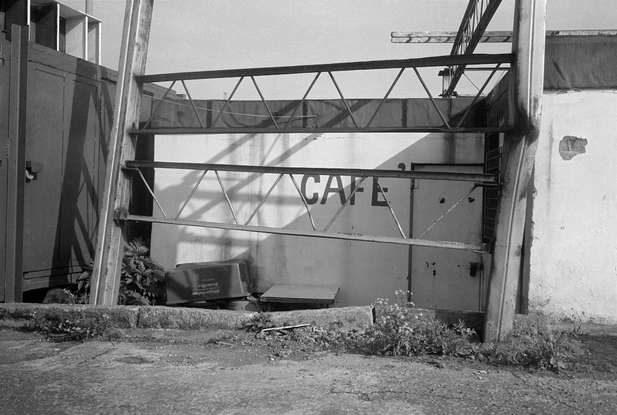 #25 Cafe on Marshgate Lane, Stratford Marsh, Newham, 1982
