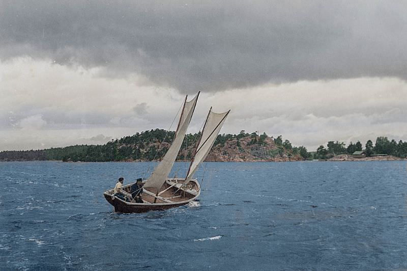 #39 A traditional fishing boat in the Finnish archipelago in 1932