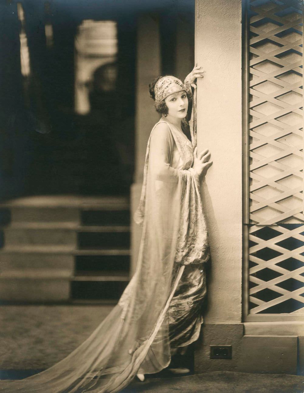 #21 Norma Talmadge, 1922.