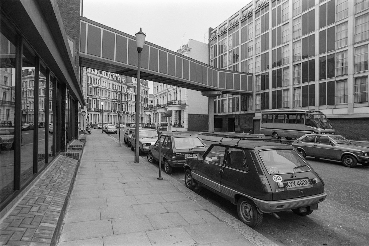 #1 Knaresborough Place, South Kensington, Kensington and Chelsea, 1987