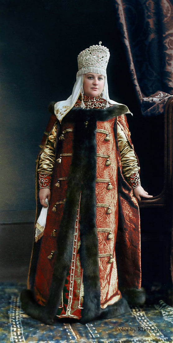Spectacular Colorized Photos of Romanovs’ Final Ball Taken in 1903, St. Petersburg, Russia Coloriza