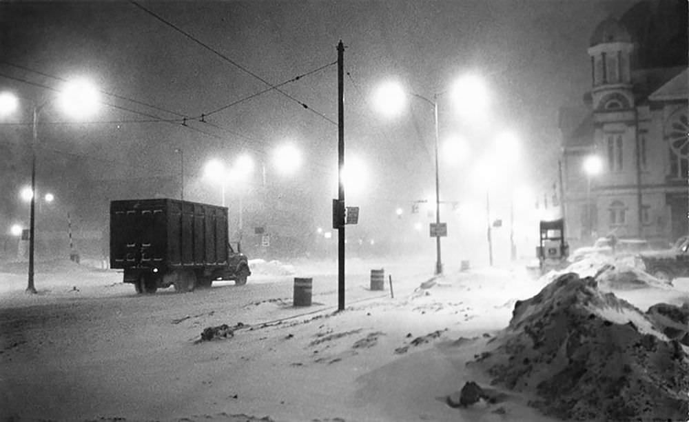 #29 Blizzard conditions arrived in Dayton early in the morning on Jan 26, 1978.