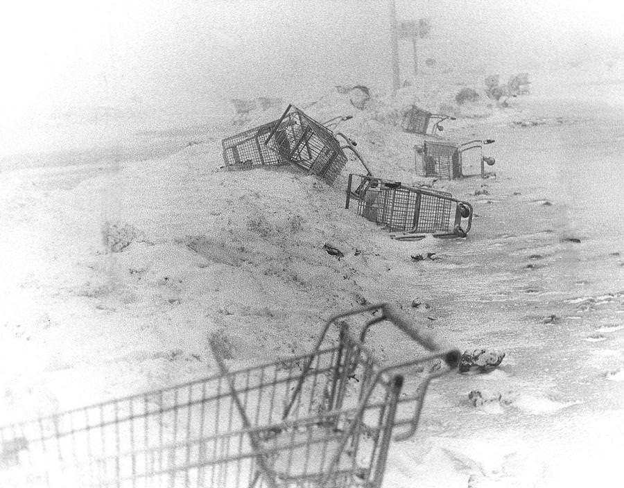 #35 Snowfall ranged from 5 inches in Columbus to more than 20 inches in northern Ohio. President Jimmy Carter declared. a federal state of emergency for Ohio.