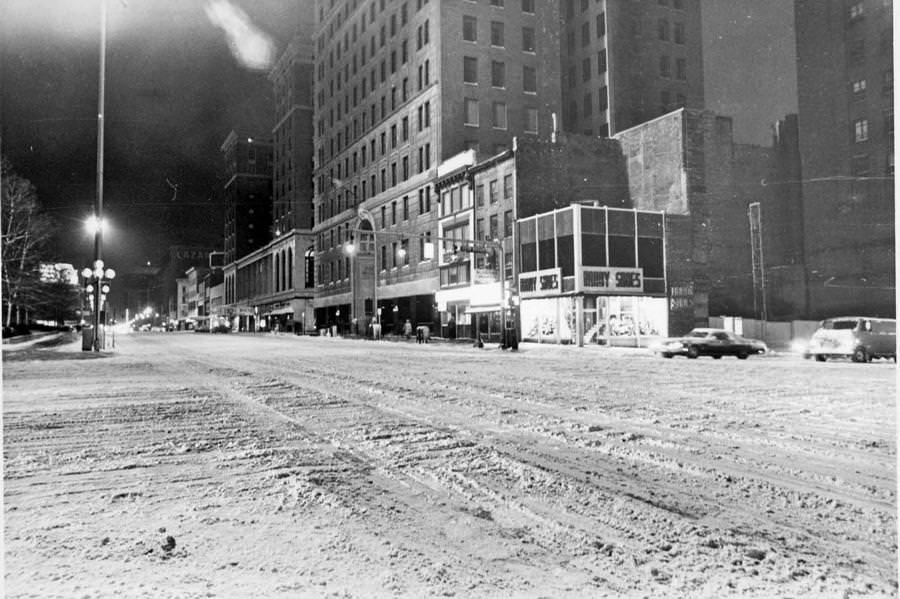 #42 Broad and High looking South. Hardy Shoes is at the southwest corner of Broad & High streets.