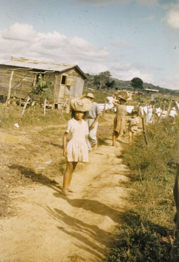 #3 Children on rural road, Aibonito