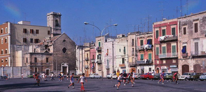 #26 Via Ruggero Il Normanno at Strada Santa Chiara