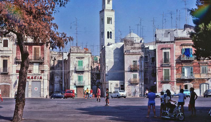 #27 Via Ruggero Il Normanno, with the Cattedrale di San Sabino in the background