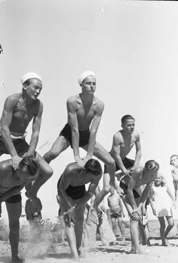 #39 Young people at the beach