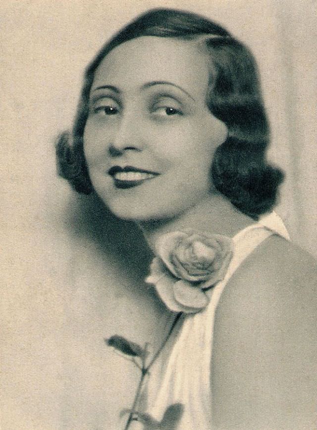 #19 Madeleine Renaud, 1920s