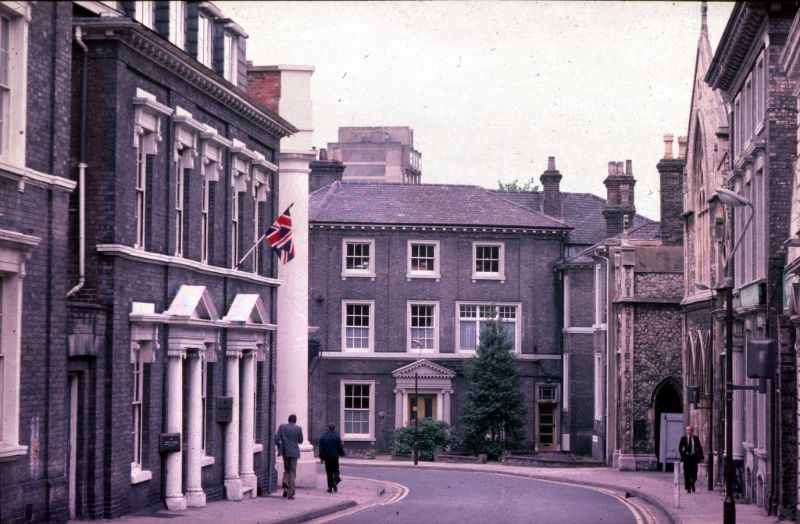 #20 Museum Street