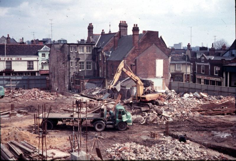 #32 Upper Brook St and Dogs Head St