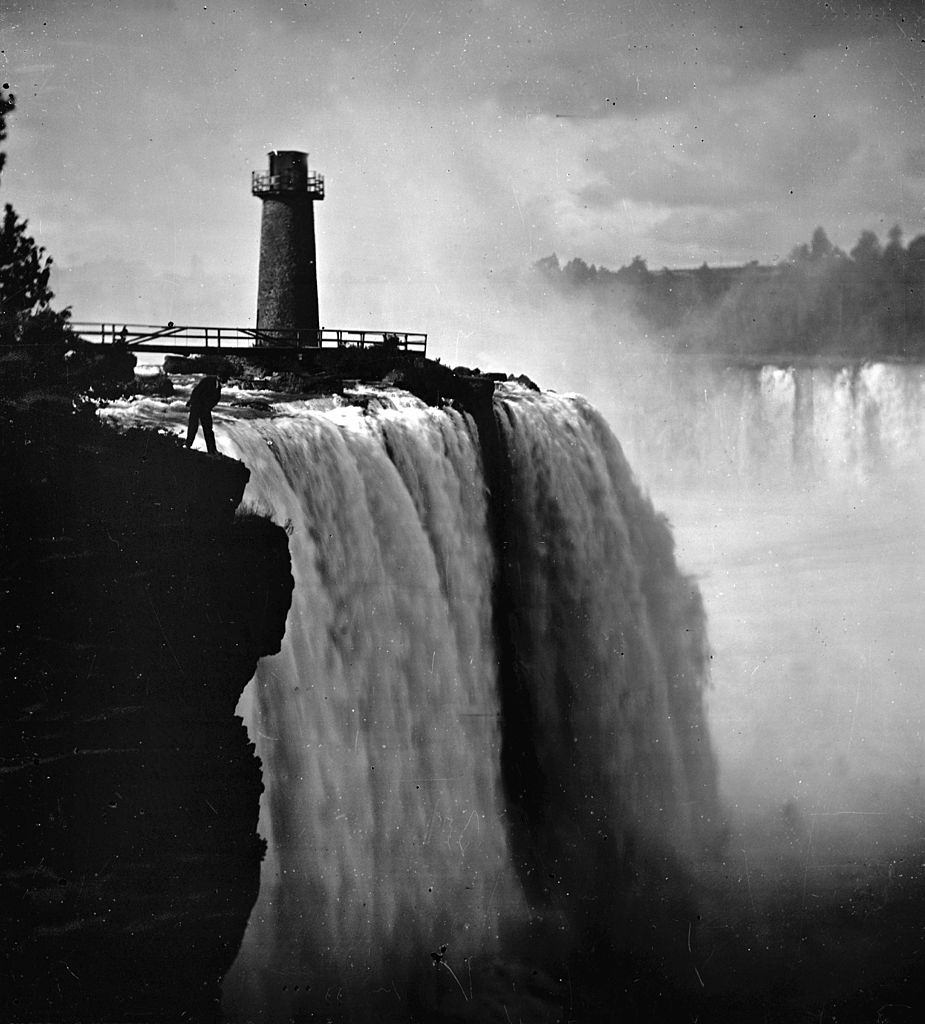 Terrapine’s tower on Niagara Falls, 1870s.