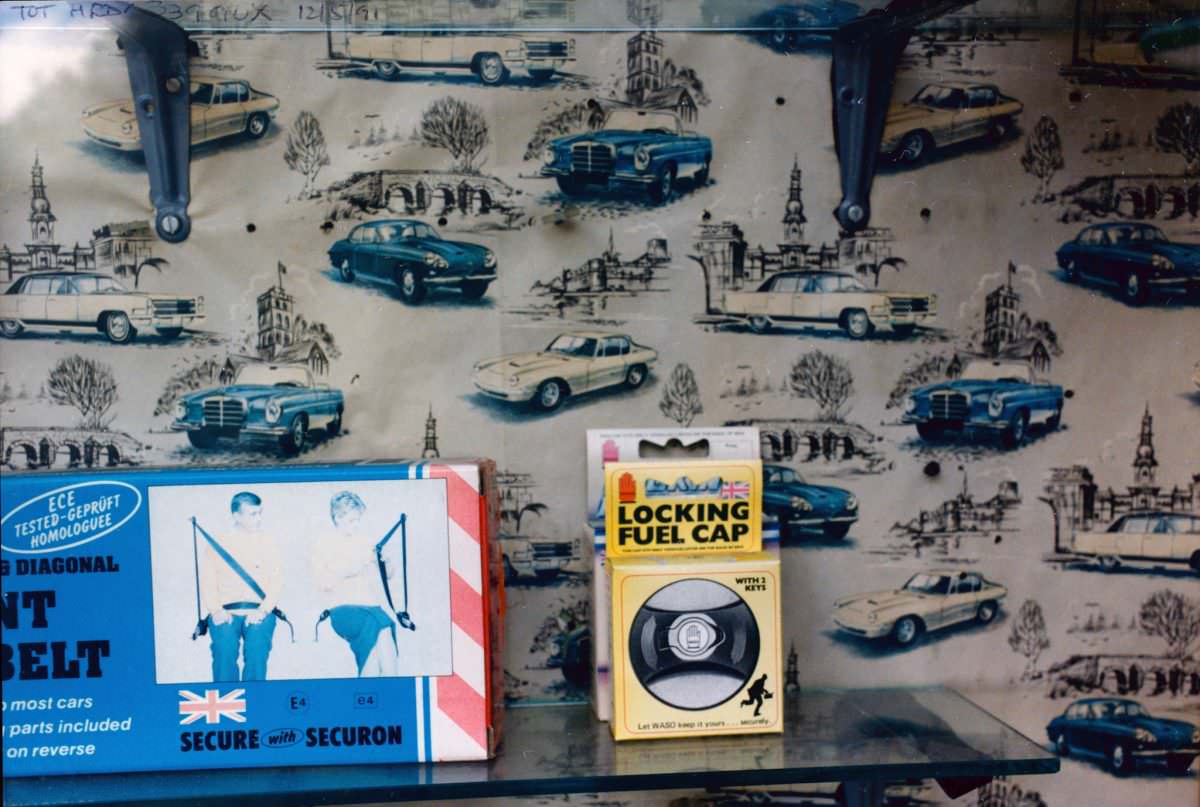 #27 Cars, Shop window, High Rd, Bruce Grove, Haringey, 1991