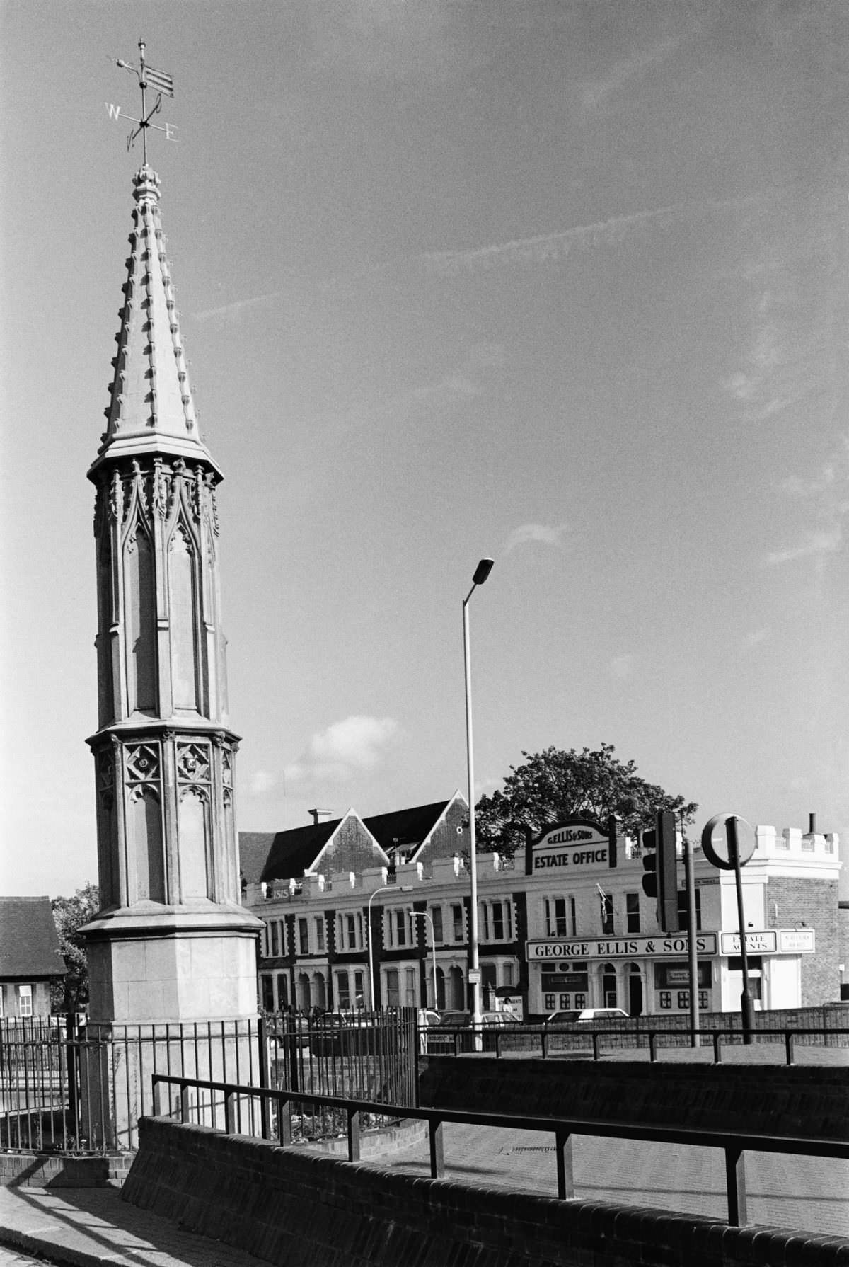 #9 Tottenham High Cross, High Rd, Tottenham, Haringey 1989