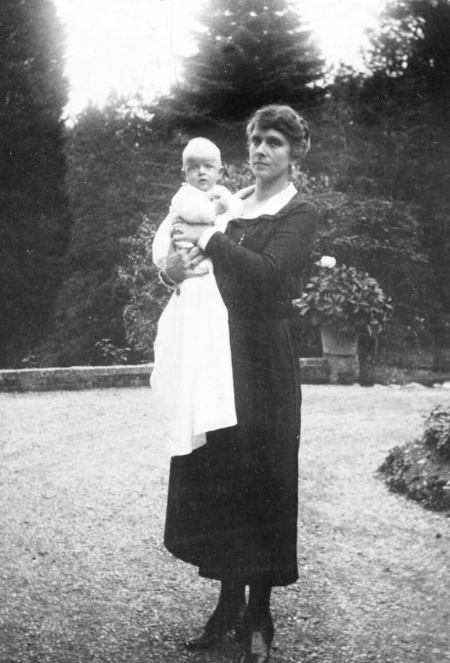 #4 Alice of Battenberg and infant son Prince Philip of Greece, 1921.