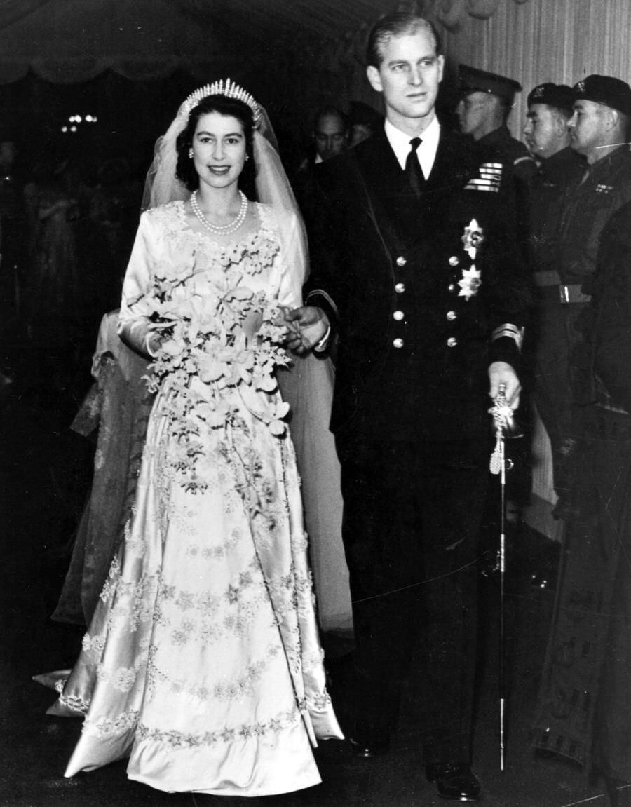 #33 The Prince and Princess on their wedding day, 1947.