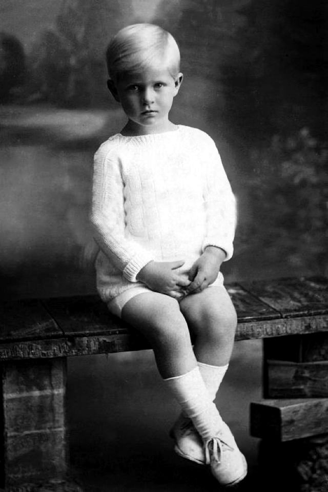 #10 Prince Philip, 1925.