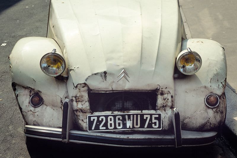 #35 Typical car in Paris in 1980