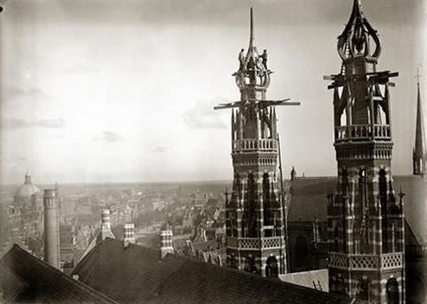 #42 Nieuwezijds Voorburgwal, 6 October 1897