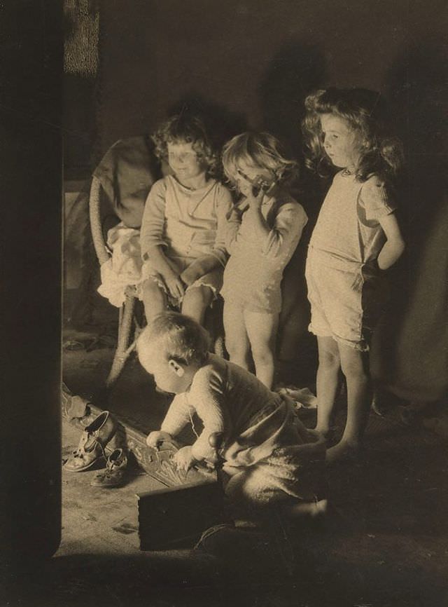 #23 Getting ready for bed, 1914