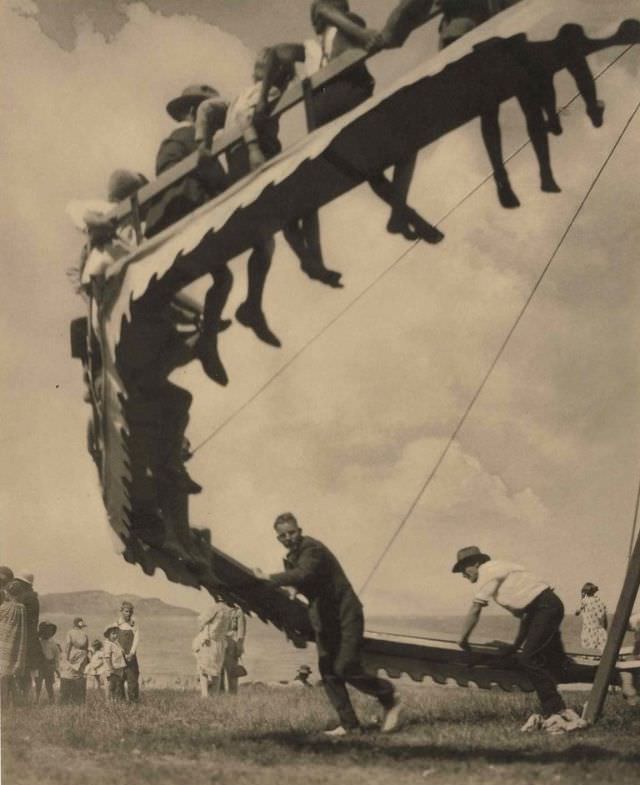 #38 The wheel of youth, 1929